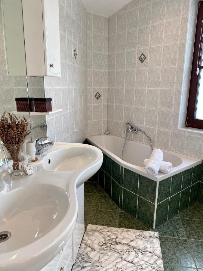 Apartma Bernard Радовлица Екстериор снимка